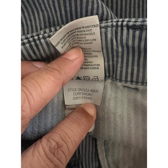 Vince Women's Gray Blue Striped Denim Shorts Sz 29 - Picture 5 of 5